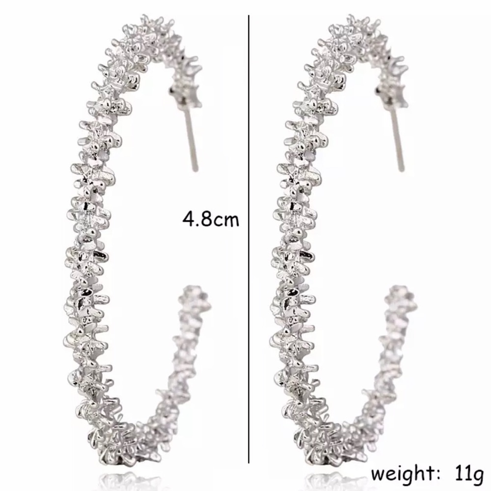 Silver Toned Geometric Flower Hoop Earrings - Picture 4 of 5